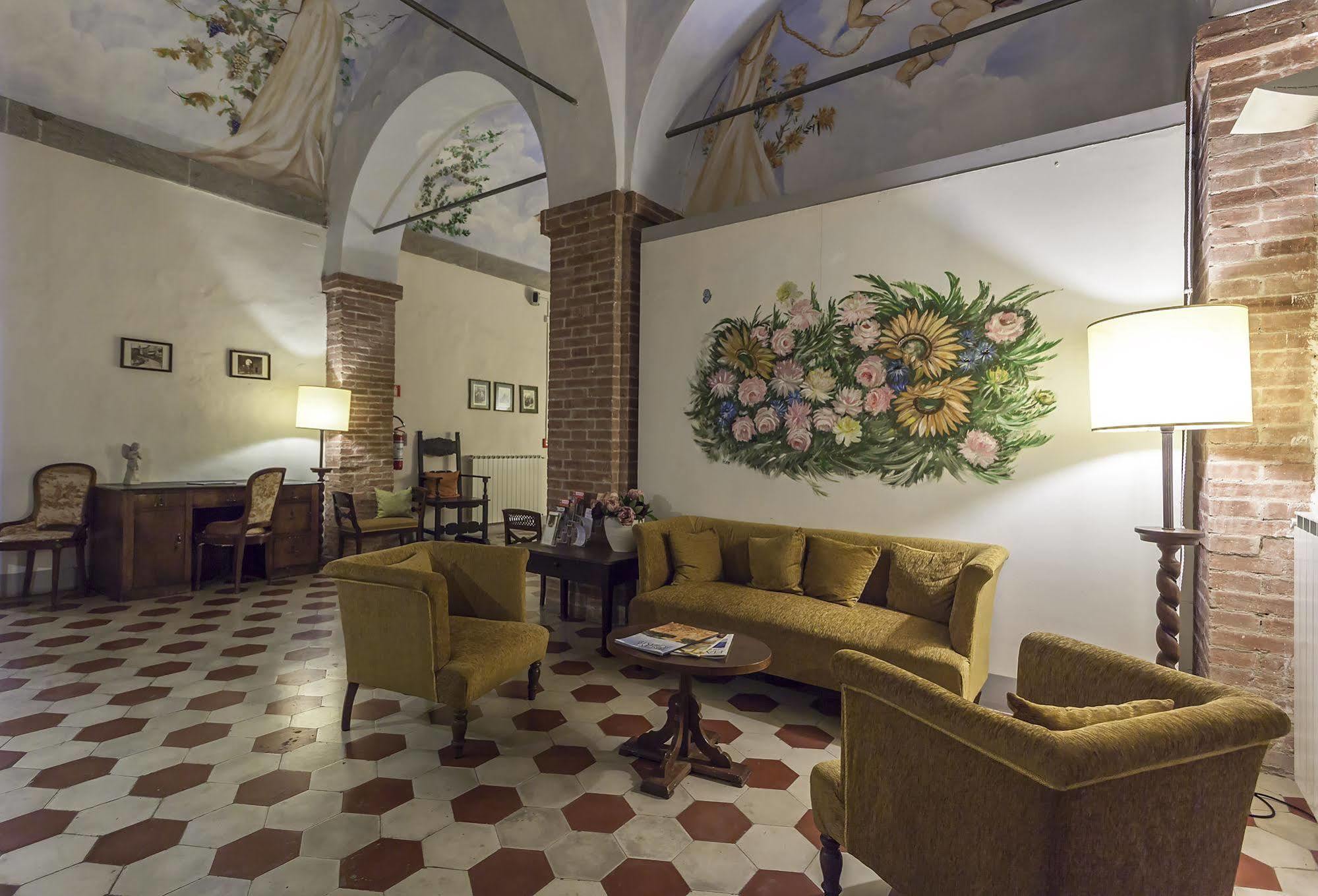 Il Chiostro Del Carmine Hotel Siena Exterior photo
